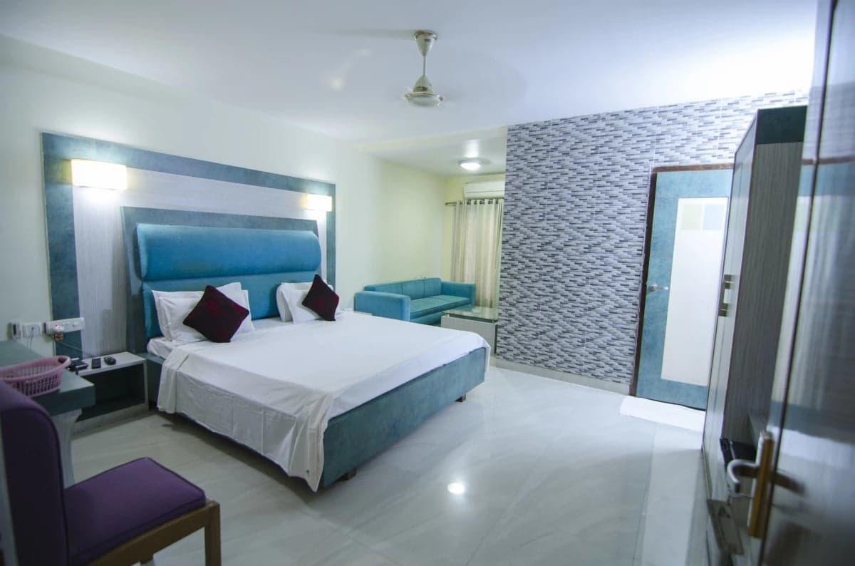 Hotel Little Palace Dibrugarh Exterior foto